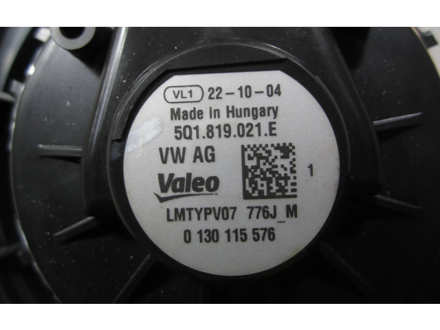 Вентилятор печки    5Q1819021E, 0130115576   Volkswagen Caddy