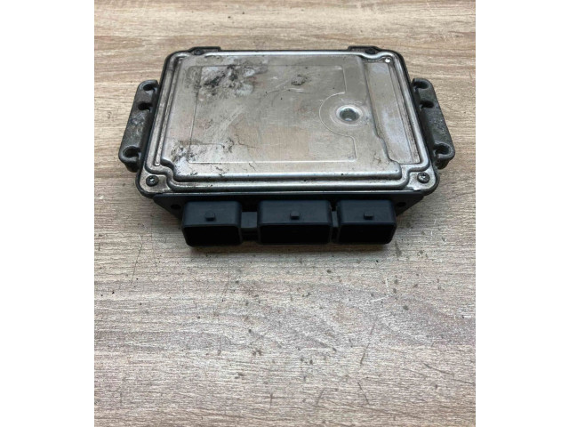 Блок управления двигателем Блок управления 8200391966, 0281011645   Renault Megane II