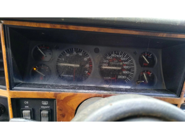 Přístrojová deska  Jeep Cherokee XJ  56006862  