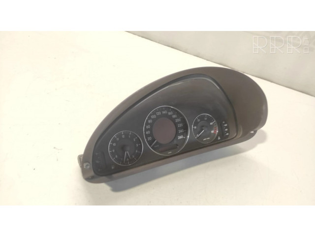 Přístrojová deska  Mercedes-Benz CLK A209 C209 2006 A2095403511, 87001496  