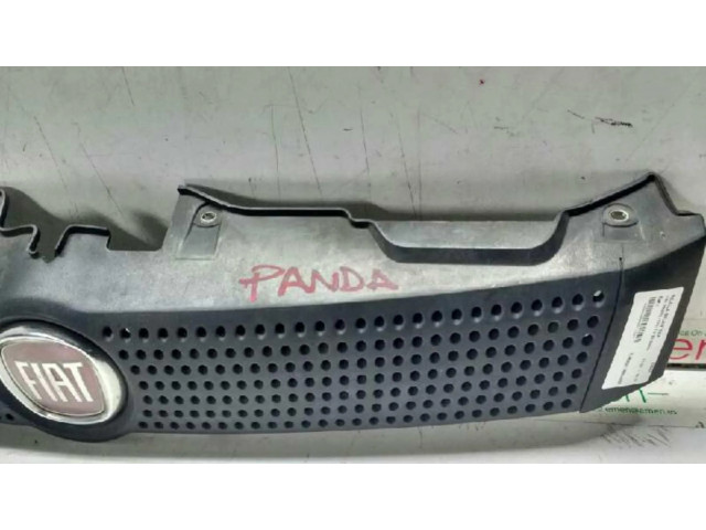 Передняя решётка Fiat Panda II 2003-2012 года REJILLADELANTERA      