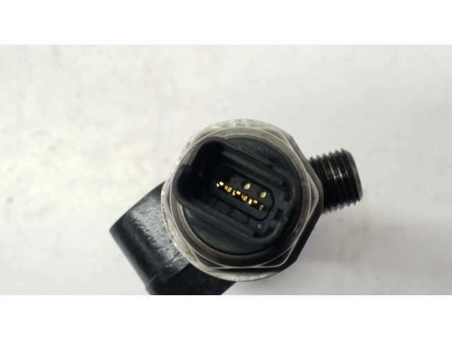 Vstřikovací lišta 9685297580, 9670076780   Ford Focus  pro naftový motor 1.6  