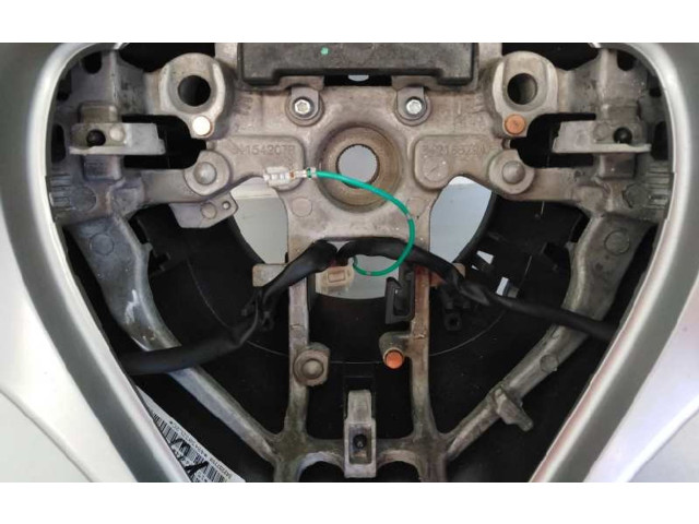Volant Nissan Pulsar 2015 E2-A4-44-1  
