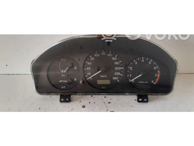 Панель приборов GE4VD   Mazda 626       
