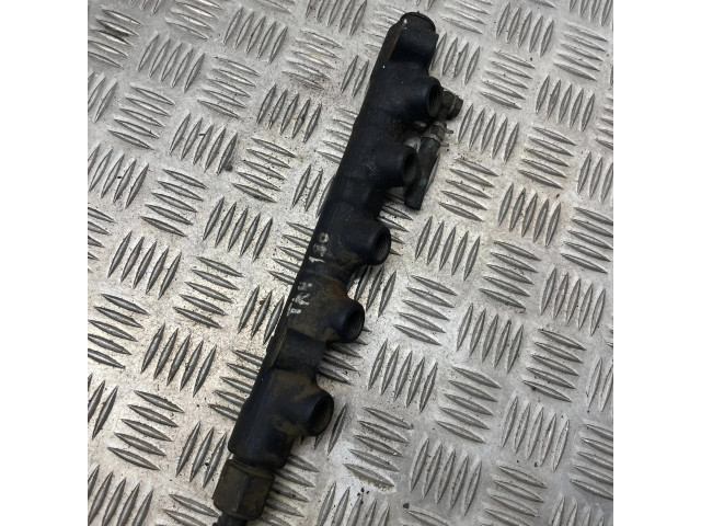 Vstřikovací lišta 8945812010   Toyota RAV 4 (XA20)  pro naftový motor 2.0  