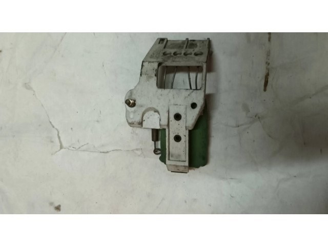 Блок управления климат-контролем 92610290   BMW 3 E36