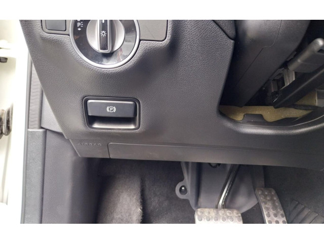   Pojistková skříňka    Mercedes-Benz GLA W156 2016