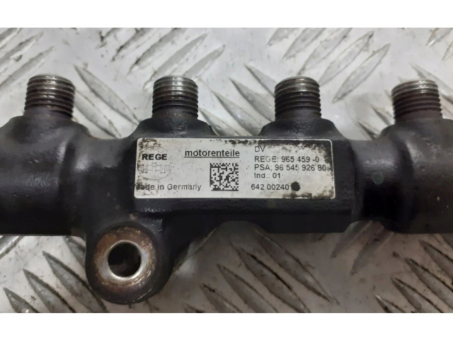 Vstřikovací lišta 9654592680   Mazda 3 I     