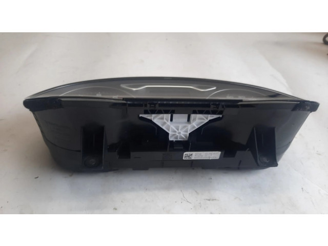 Панель приборов 8V0920971Q   Audi A3 S3 8V       