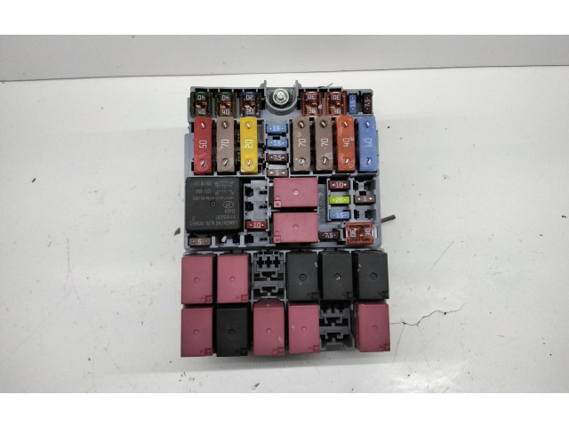 Блок предохранителей 51882145, 51882145   Jeep Renegade    