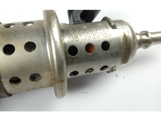 Vstřikovač 9813930180   Peugeot 3008 II    YH01 