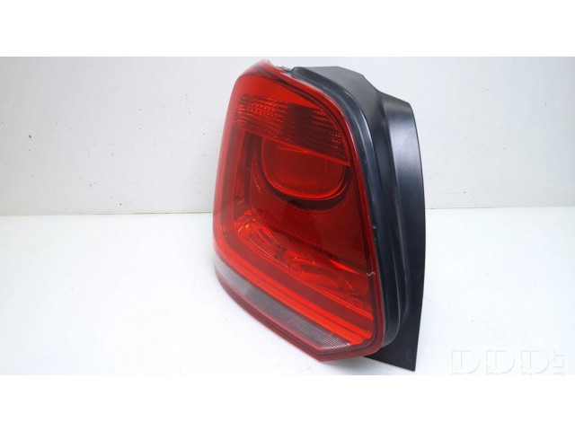 Задний фонарь левый 6R0945095G, 6R0945111    Volkswagen Cross Polo   2009-2018 года