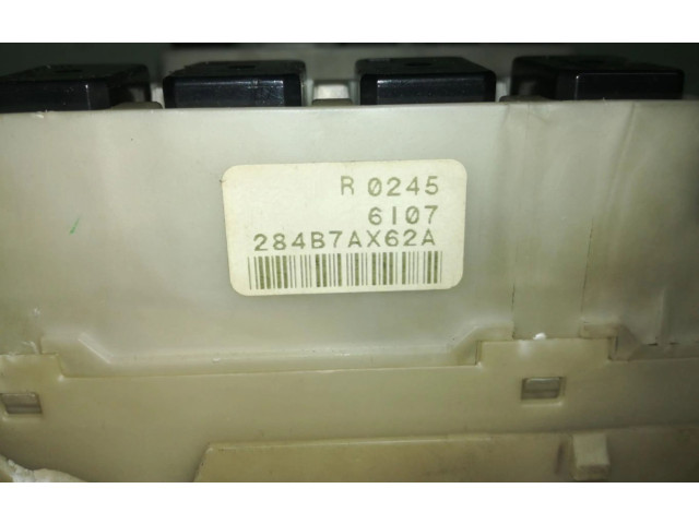   Pojistková skříňka SLV284B7AX62A   Nissan Micra 