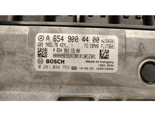 Řídící jednotka A6549004400, 0281034753   Mercedes-Benz C W205 2019