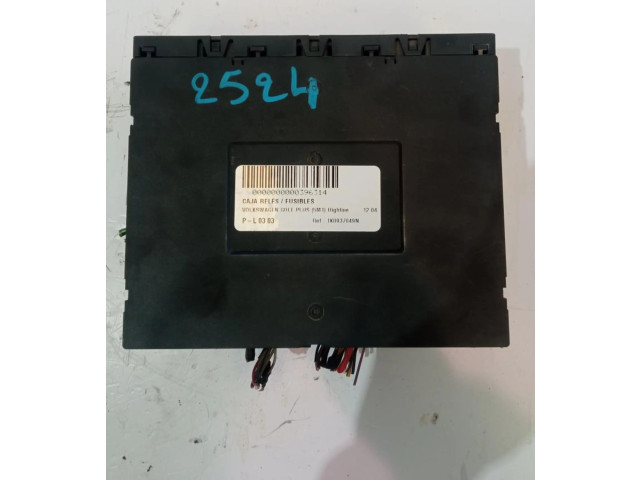 Блок предохранителей 1K0937049N, 1K0937049N   Volkswagen Golf Plus    