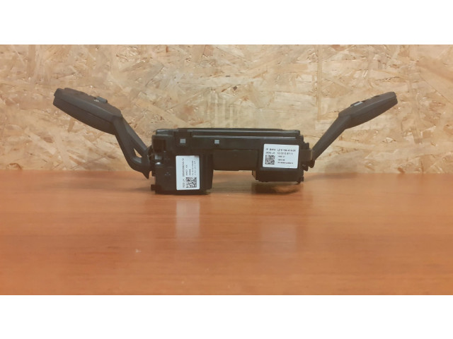 Подрулевой переключатель 01108170, 01208197   BMW X5 E70