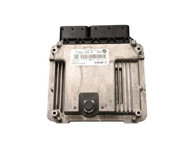 Řídící jednotka DDE858795201, 170460555   BMW 5 F10 F11 2012