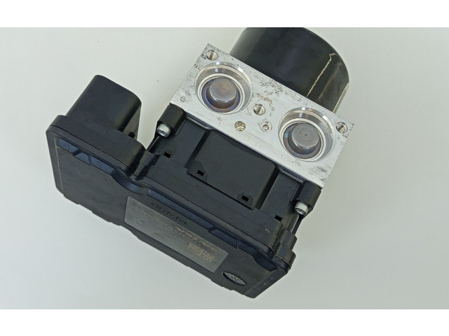 Jednotka ABS 31423315, 10096104243   Volvo V40 Cross country 2015