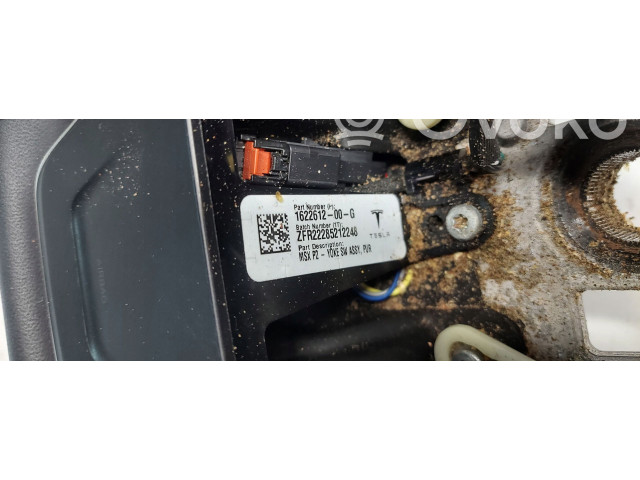 Руль Tesla Model X  2015 -  года 162261200G, 1622612      