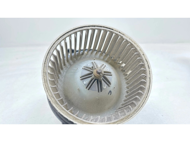 Вентилятор печки    MF0160700260, 0130111191   Mitsubishi Carisma