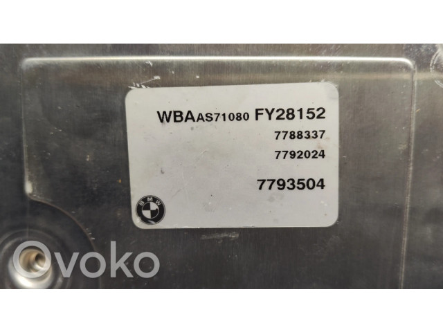 Řídící jednotka 7792024, 0281010565   BMW 3 E46 2003