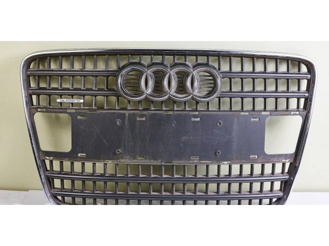 Верхняя решётка Audi Q7 4L 2005-2015 года 4l0853651      