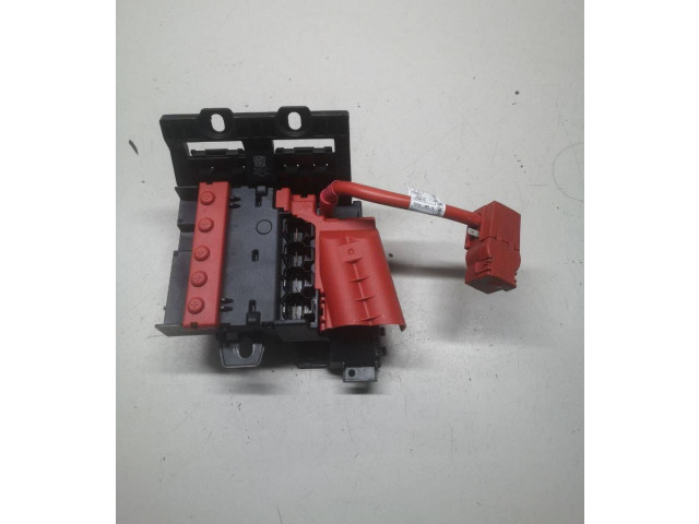 Блок предохранителей 6802944, 233510   BMW 5 G30 G31    