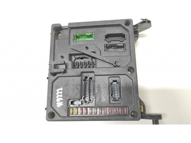 Блок предохранителей 7M0962258A, 97VW14B205BA   Ford Galaxy    