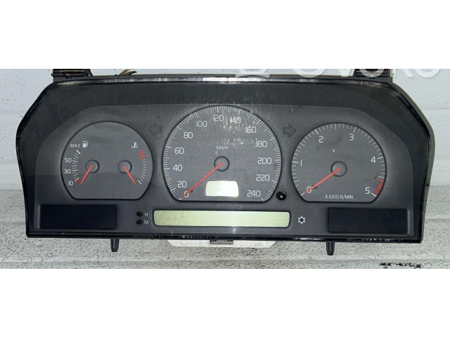 Přístrojová deska  Volvo S70  V70  V70 XC 2000 9472523, 69294-240T  