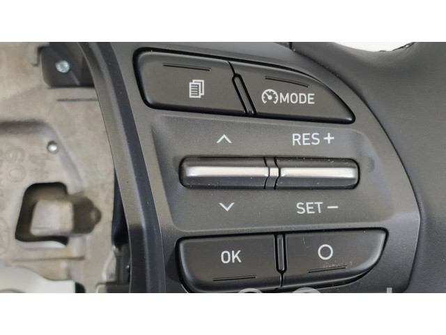 Руль Hyundai Kona I  2017-2023 года 56120J9100UN5, 96720J9620TMT      