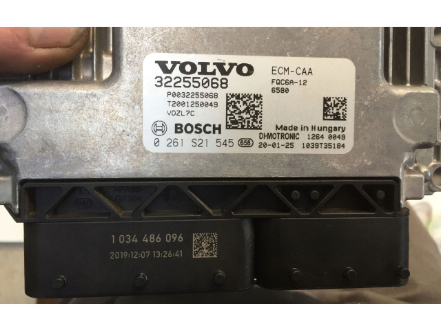 Řídící jednotka 32255068   Volvo XC40 2021