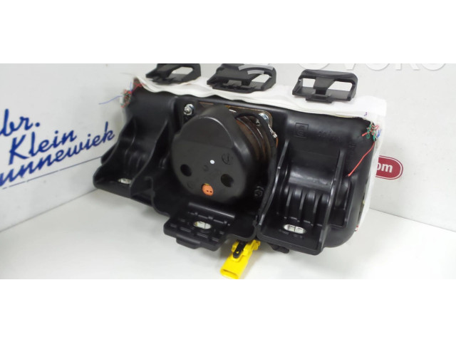 Подушка безопасности пассажира 39132816, 13499663   Vauxhall Astra K
