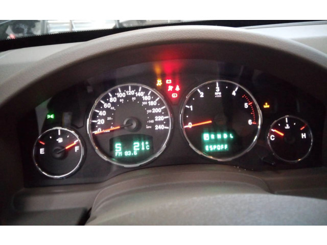 Přístrojová deska  Jeep Cherokee 1995 5DF57MA8, 56007196  