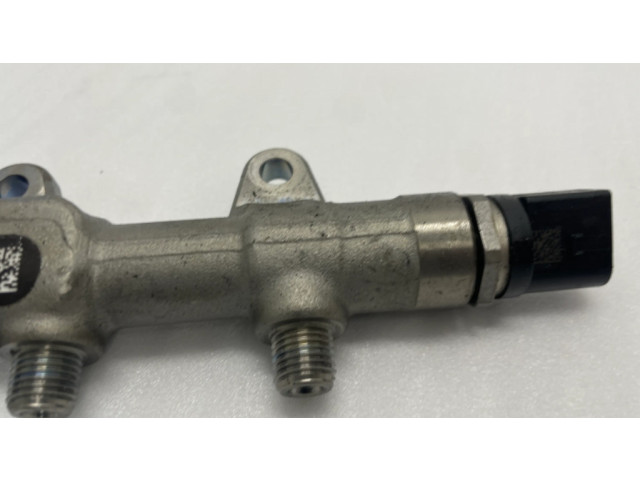 Vstřikovací lišta 8514154, 0445214315   BMW 1 F20 F21  pro naftový motor 1.8  