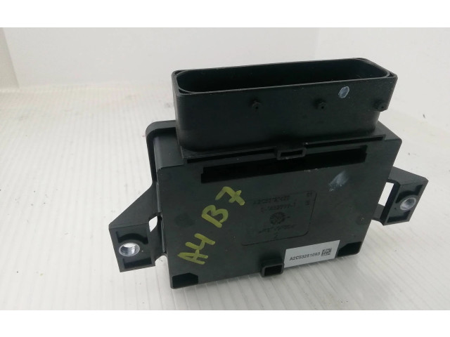 Модуль управления ручным тормозом    8K0907801D   Audi A4 S4 B7 8E 8H