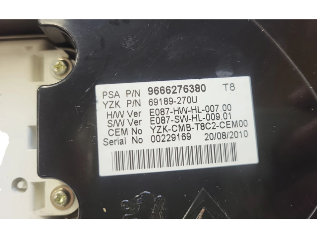 Přístrojová deska  Peugeot 5008 2011 9666276380, 9666247580  
