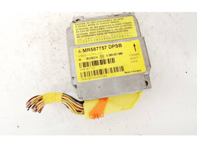Блок управления надувных подушек 0285001686, mr587757   Mitsubishi Colt