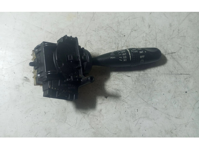 Vstřikovací lišta 173647   Toyota Corolla E120 E130     