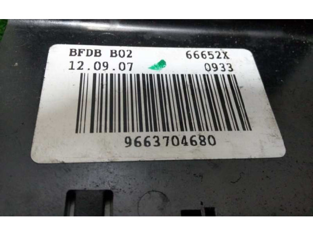 Pojistková skříňka Řídící jednotka BSM VALEO   Peugeot 308 2007