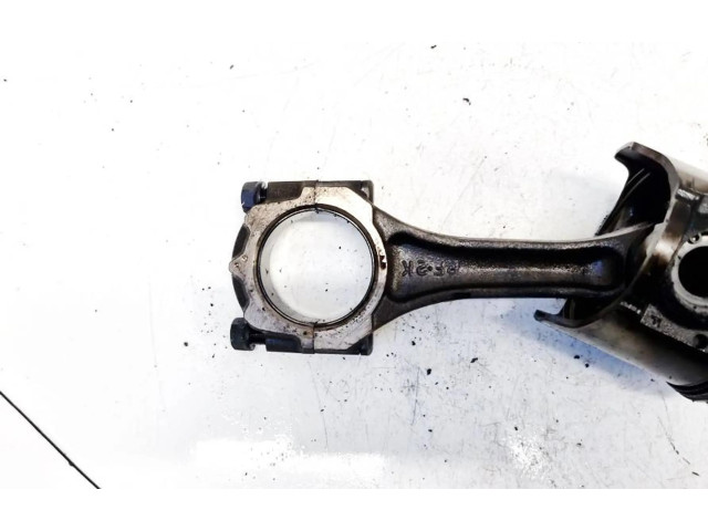 Píst    Mazda 626  pro naftový motor 2.0  
