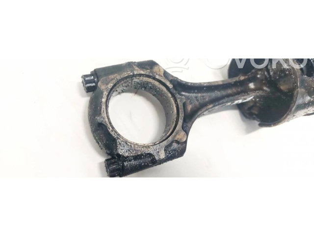 Píst 82L73, 82L73   Toyota Avensis T250     