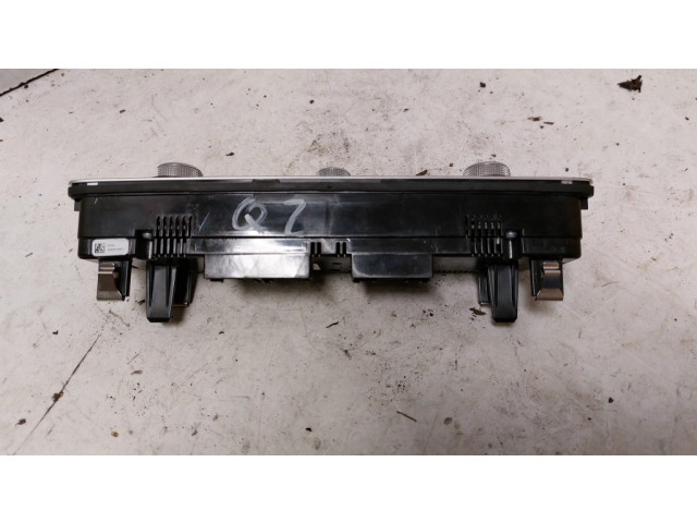 Блок управления климат-контролем 8V0820043AA, 901562100006   Audi Q2 
