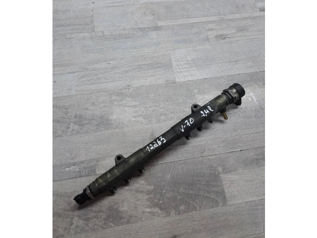 Vstřikovací lišta 30757146, 001688L2   Volvo V70     