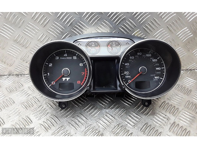 Панель приборов 8j0920980c   Audi TT Mk1       