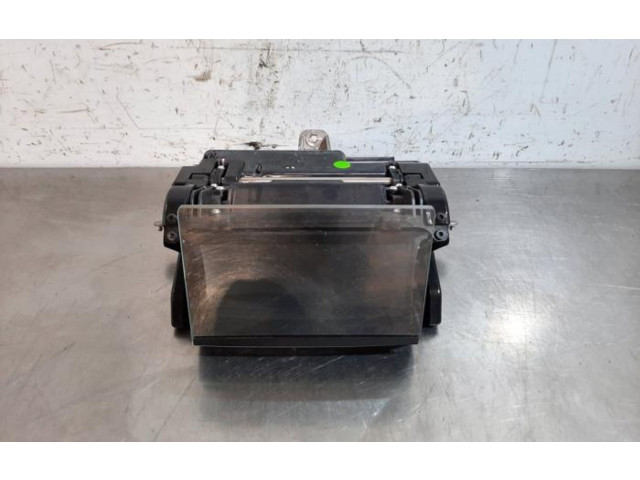 Дисплей    5NA919608B   Volkswagen Tiguan