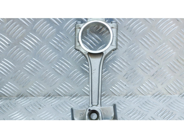 Píst 326368, 288525   Maserati Ghibli  pro benzínový motor 3.0 F160AM 