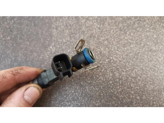 Vstřikovač 0280158103   Mazda 6  pro benzínový motor 2.0  
