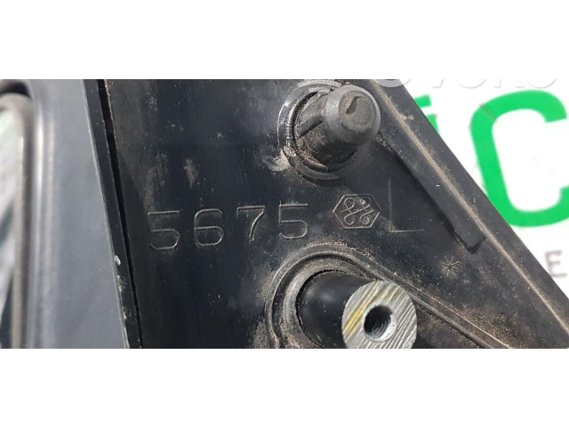 Pojistková skříňka Зеркало (управляемое электричеством) 5675L   Nissan Patrol Y61 