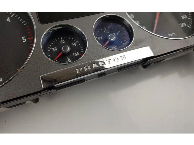 Přístrojová deska  Volkswagen Phaeton 2008 3D0920885K  