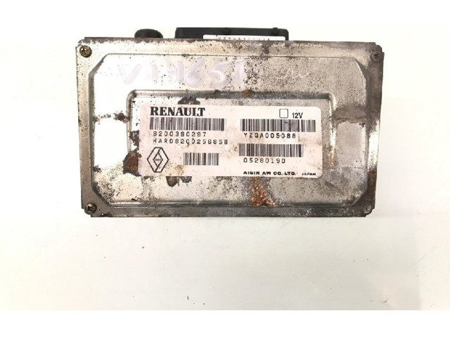 Блок управления коробкой передач 8200256858, 05280190   Renault Espace IV